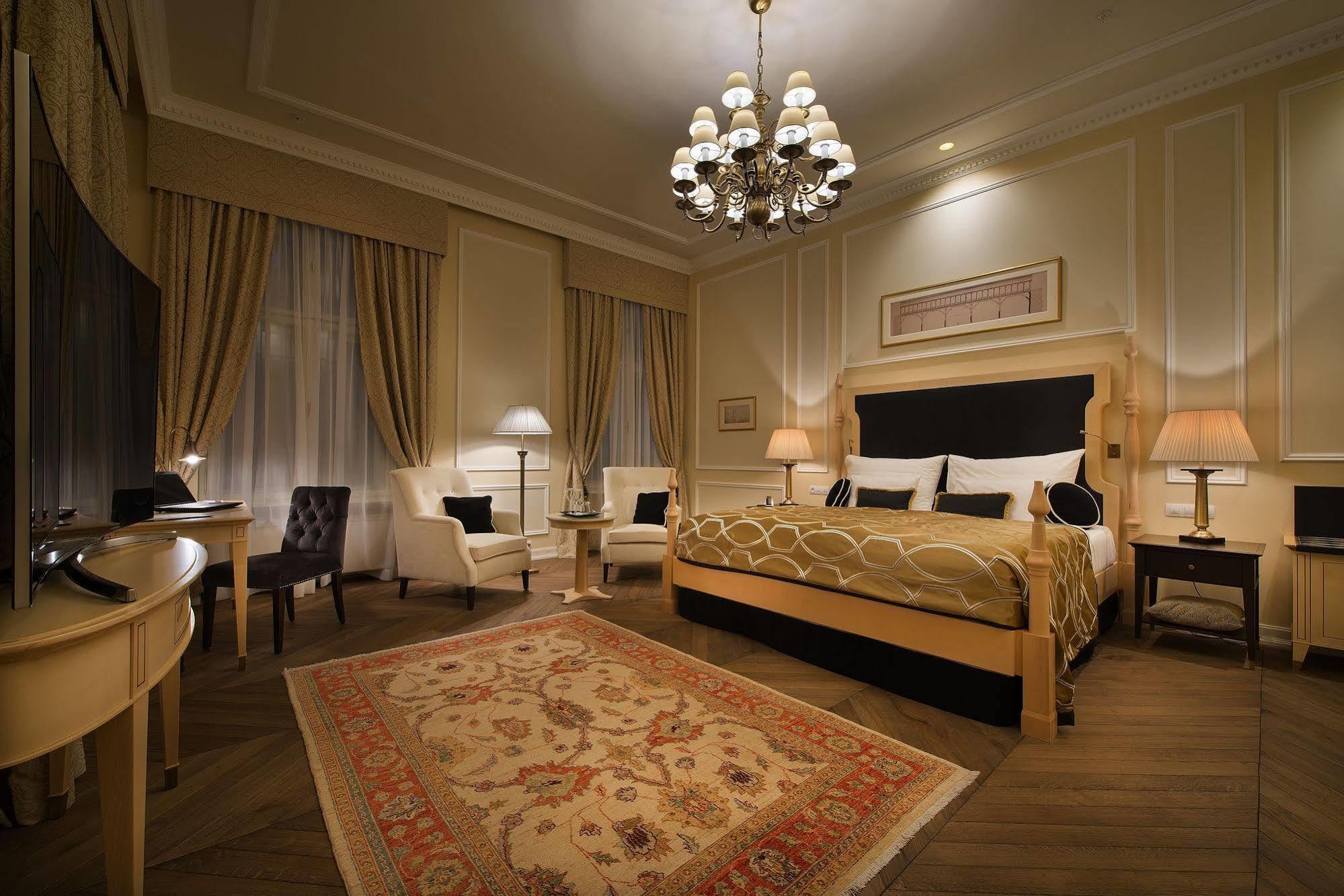 Wilson Palace By Loft Bratislava Exterior photo