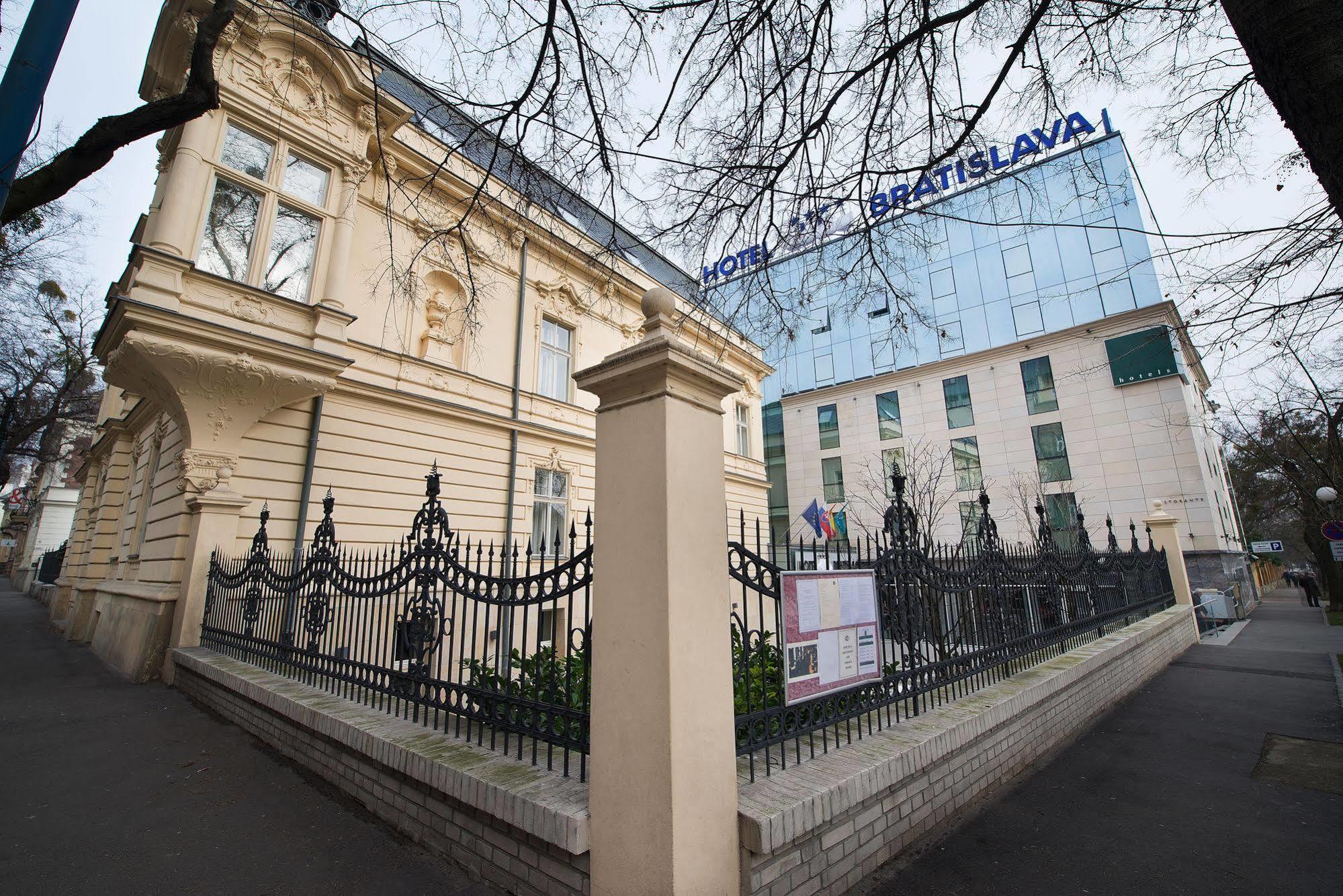 Wilson Palace By Loft Bratislava Exterior photo