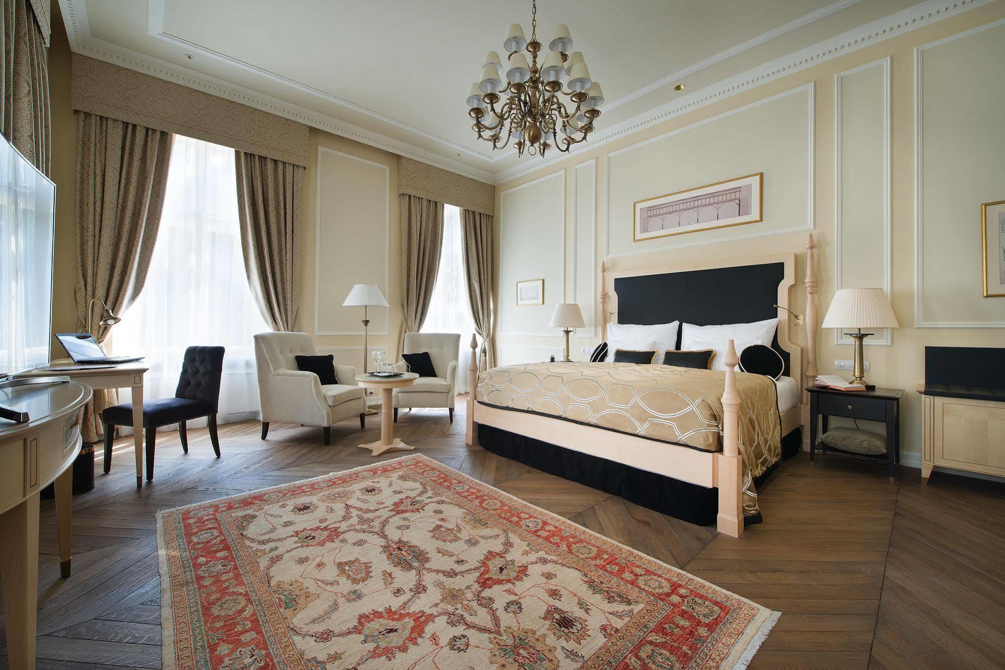 Wilson Palace By Loft Bratislava Exterior photo